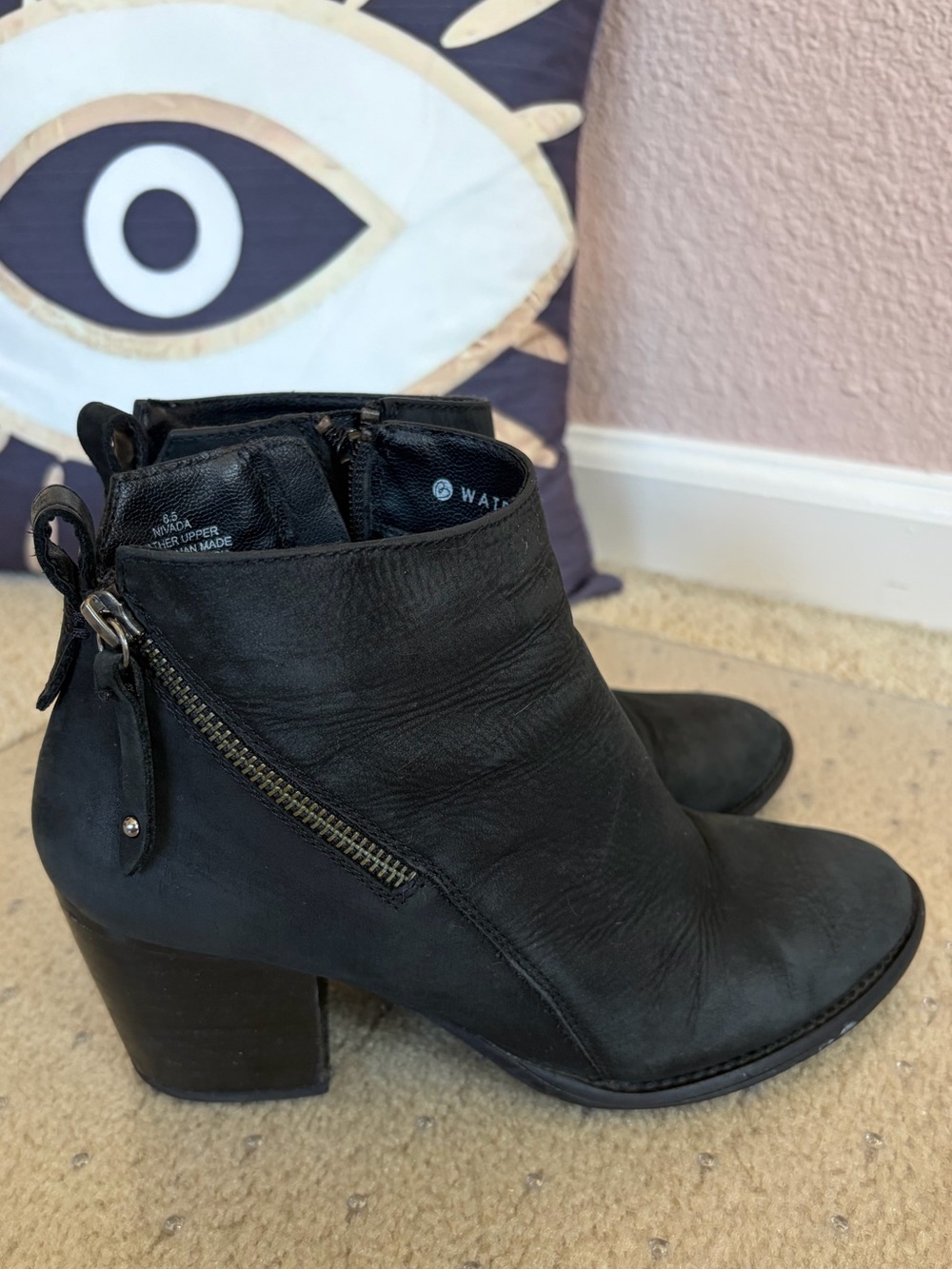 Blondo Nivada Black Leather Waterproof Ankle Booties Stacked Chunky Heel 8.5